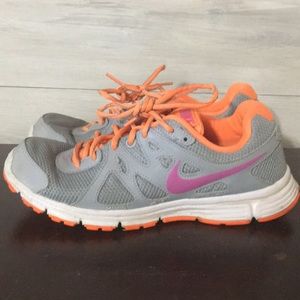 Nike tennis shoes